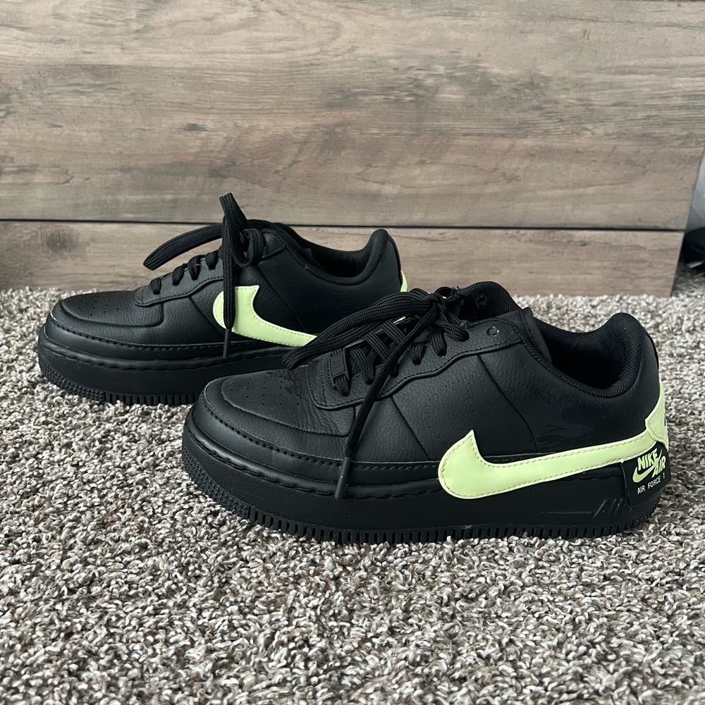 Women’s Nike AF1 Jester XX, Black/Light Green 8